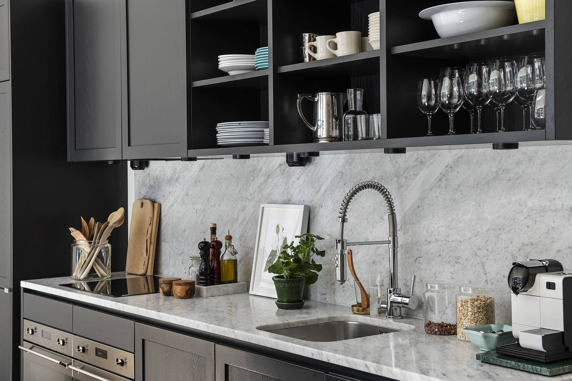 Kitchen cabinets with stone worktops