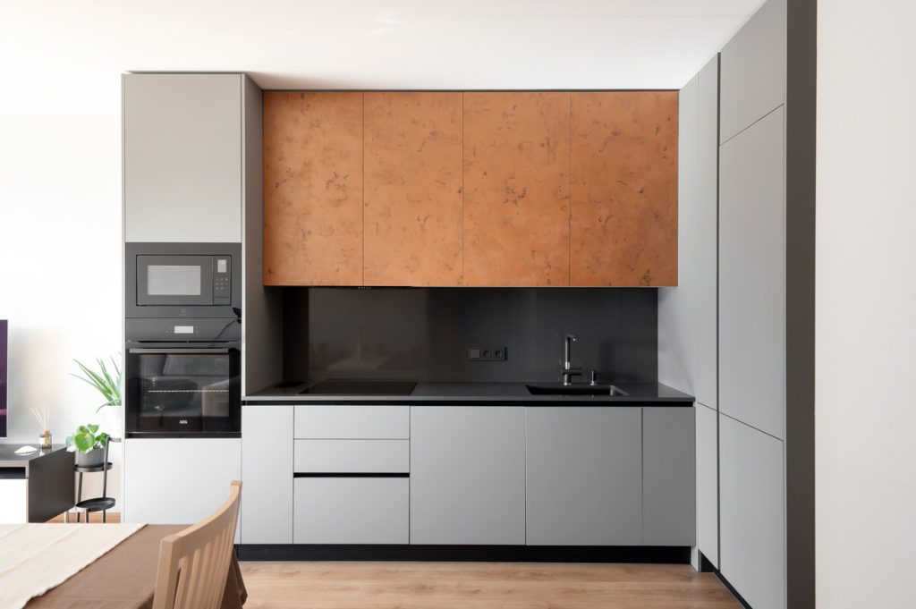 Helsa corner kitchen with grey fronts